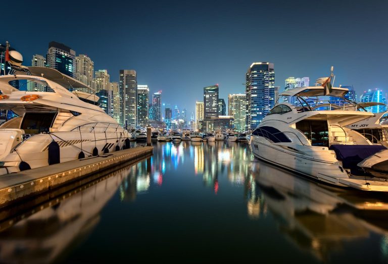 luxury yacht rental Dubai